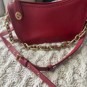 Coach  swinger Leather Shoulder Bag